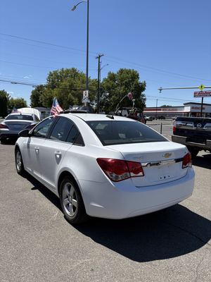 2016 Chevrolet Cruze Limited 1LT photo 3